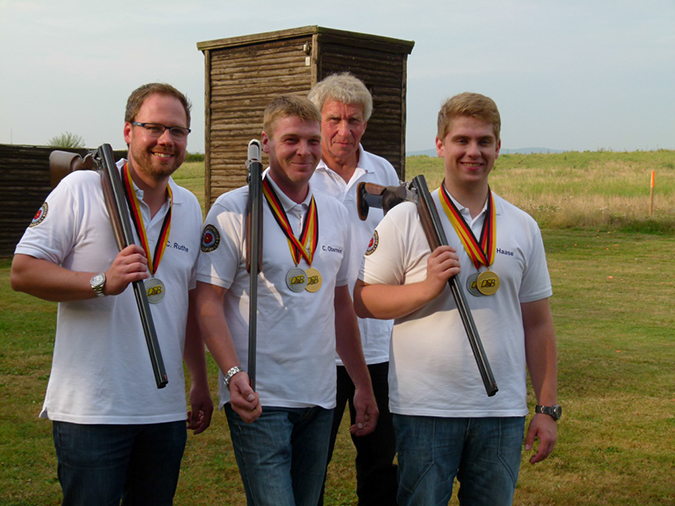 %_tempFileName03_Meisterfeier_2013%