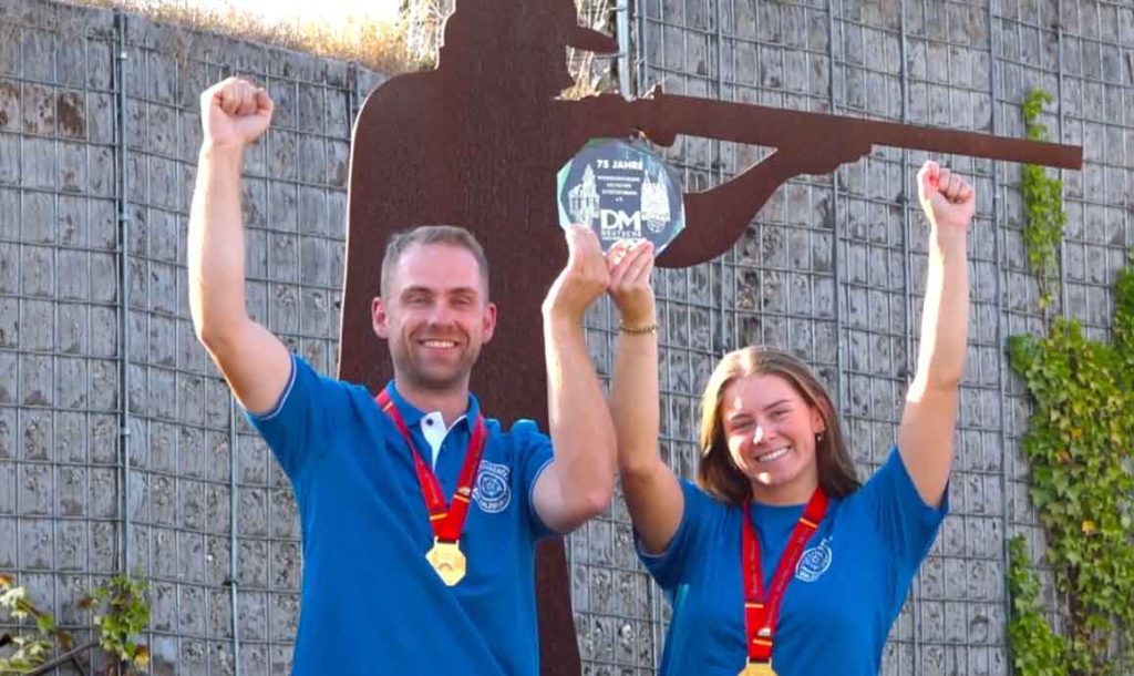 Siegerpodest Mixed Team DM 2026 mit Isis Niels und Felix Haase auf Platz 1